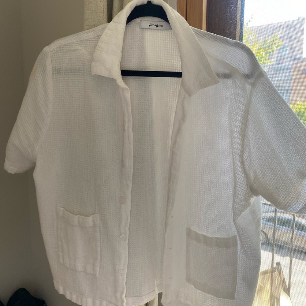White casual shirt